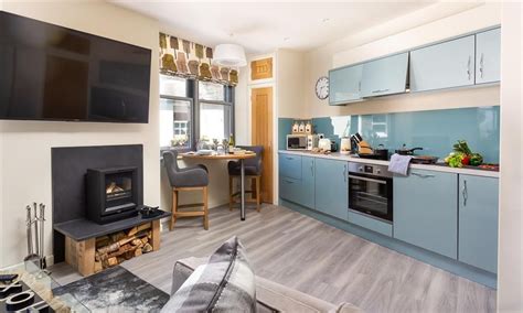 Lakelovers lake district cottages, adrese — 2 victoria st, windermere la23 1ab, uk, telefons 015394 88855, darba laiks. Old Wool Loft - Lakelovers | Loft, Home, Home decor