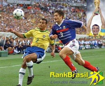 Seleção italiana fifa 20 24. Único jogador brasileiro a atuar em três finais de Copa do ...