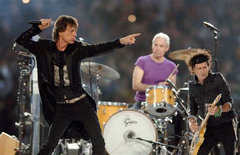 La muerte del baterista de los rolling stones, charlie watts, generó rápidas y sentidas reacciones de la realeza del rock, incluyendo de elton john y paul mc. Los Rolling Stones cumplen 50 años: 'Empezamos como una ...