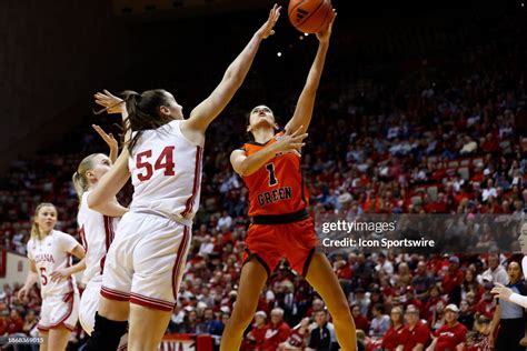 Bowling Green Falcons Guard Amy Velasco Puts Her Shot Over Indiana