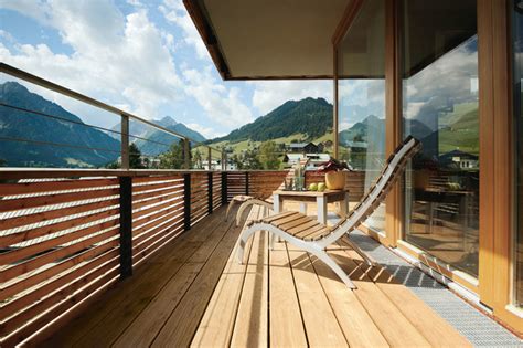Ausschließlich auf dieser seite erhalten sie bei buchung einen preisnachlass. IFEN Hotel - Kleinwalsertal - Modern - Balkon - Sonstige ...