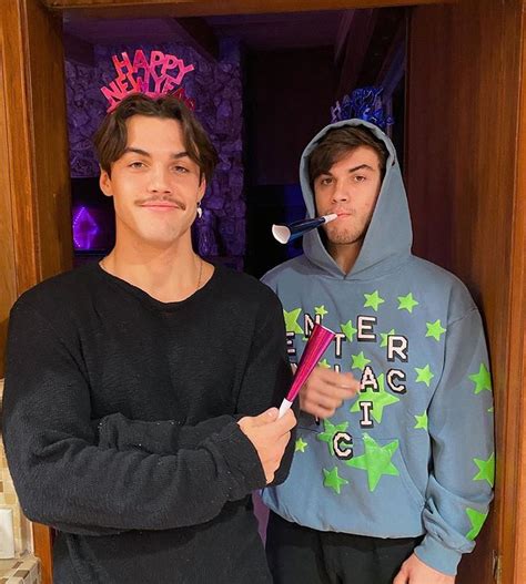 ɢʀᴀʏsᴏɴ ᴅᴏʟᴀɴ Graysondolan Posted On Instagram • Jan 1 2020 At 5 33am Utc Dolan Twins