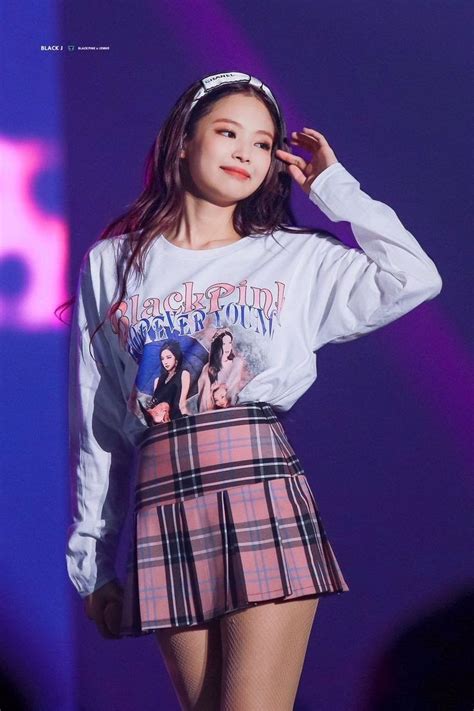 With tenor, maker of gif keyboard, add popular blackpink jennie animated gifs to your conversations. Blackpink ~ Jennie 🥟 | Blackpink fashion, Blackpink jennie ...