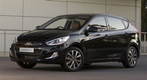 Maybe you would like to learn more about one of these? Hyundai Accent Hatchback 2013: Diseño con un ligero aire ...