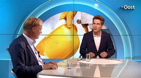 Nederlands publieke omroepbestel) is a set of organizations that together take care of public service television and radio broadcasting in the netherlands.it is composed of a foundation called nederlandse publieke omroep (npo), which acts as its governing body, and a number of public broadcasters. Lucas Haafkes aan tafel bij RTV Oost: "De bouw is een mooi ...