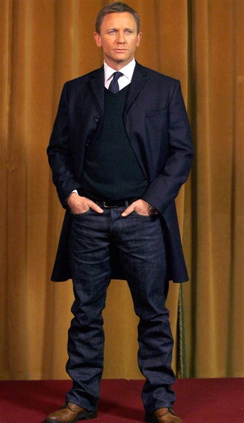 After playing james bond in four films, including the new spectre, daniel craig is ready to put the role behind him. proudbonjovigirl | Daniel craig, Daniel craig style, James ...
