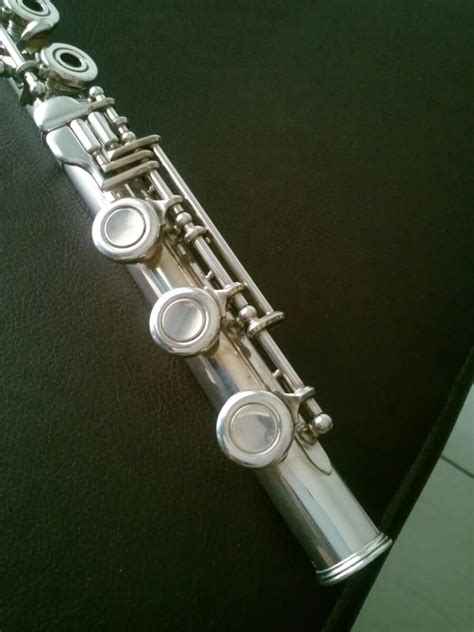 Flauta Transversal Armstrong 80 Prata Maciça Pé Em B R 500000 Em