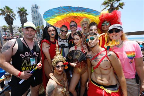 Tel Aviv Pride Parade Draws Huge Foreign Crowds Itn Israel Travel News