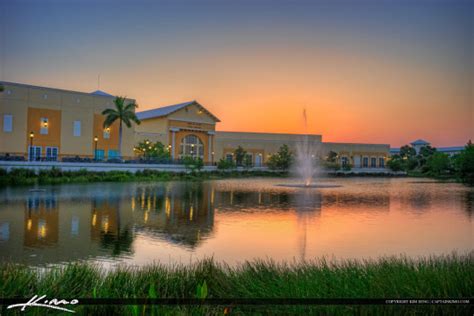 Civic Center In Port St Lucie Florida Sunset Lake Royal Stock Photo