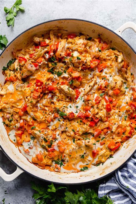 Whole30 baked buffalo chicken casserole this whole30 baked buffalo chicken casserole has all of the traditional buffalo chicken flavors that you love baked into one healthy dish! Creamy Buffalo Chicken Casserole (Whole30) - The Real Food ...