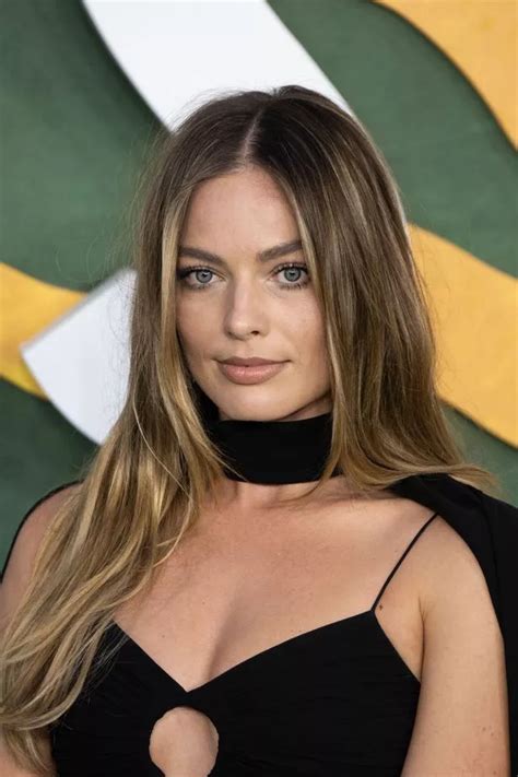 Margot Robbie S New Mushroom Bronde Hair Colour Is A Top Trend This
