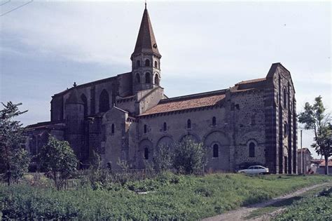 église Saint Victor Et Sainte Couronne Eglises Et Patrimoine