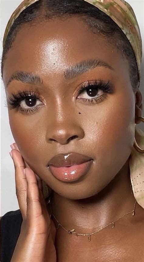Dewy Makeup Look Soft Makeup Looks Creative Makeup Looks Black Girl Makeup Dark Skin Makeup