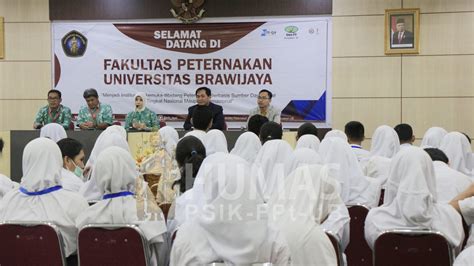 Kunjungi website sman 3 cibinong di www.smantic.sch.id dan pendaftaran online bisa dilakukan ini tempat parkiran mobil milik sekolah yang aku maksud. Siapkan Pendidikan Lanjutan ke Perguruan Tinggi Siswa SMAN ...