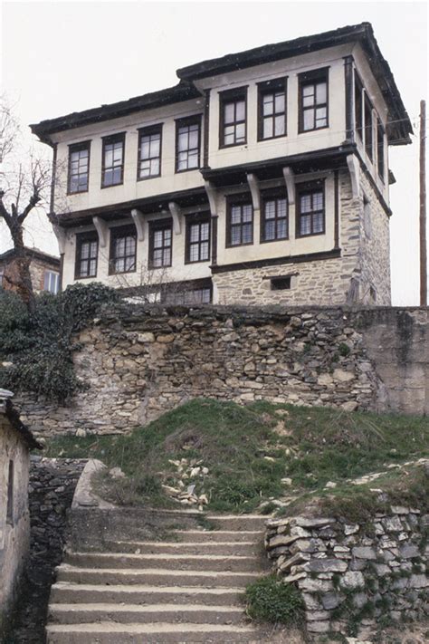 Balkan Vernacular Architecture : Krusevo - Macedonia