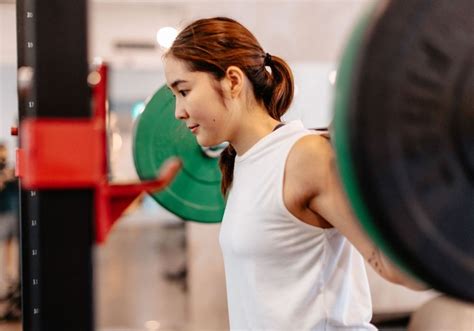 Why Women Lift Will You Get Bulky Lifting Weights