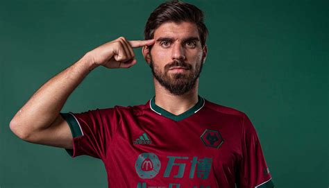 ¿te gusta lo nuevo de los wolves? adidas & Wolves Unveil 20/21 Third Shirt - SoccerBible