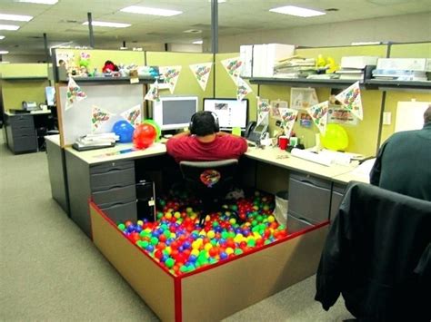 The Best 15 Pics Work Desk Birthday Decoration Ideas And Pics Cubicle