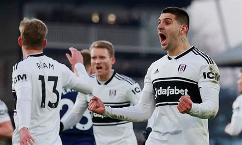Watch free live streaming of tottenham hotspur. Fulham vs Tottenham LIVE score updates - Premier League ...