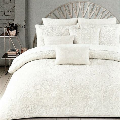 Tahari Damask Medallions Cotton Quilted Textured Queen Duvet Cover 3pc