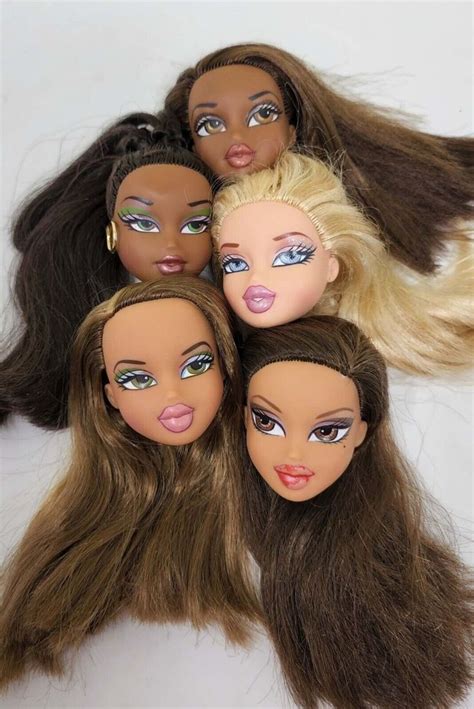Mga Bratz Doll Heads Lot Of 5 Cloe Sasha Yasmin Brats Brat Ebay In