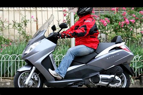 Here are the latest peugeot satelis 125 motorcycle deals at autoscout24, europe's largest online car market. peugeot satelis 500 - YouTube