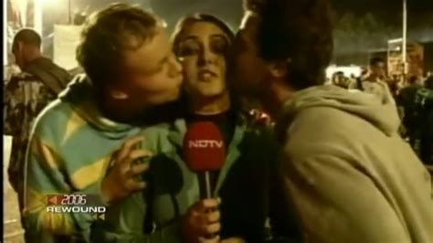 Ndtv Reporter Kiss By Football Fans Youtube