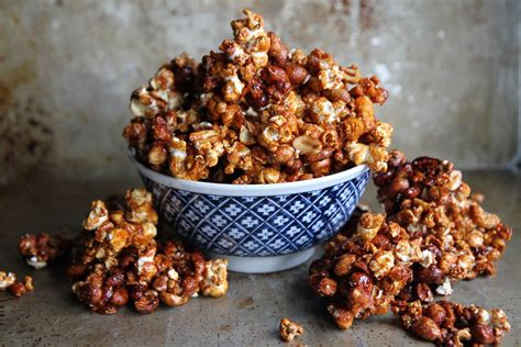 These Sriracha Honey Popcorn Clusters Come Courtesy Of The New Amazing