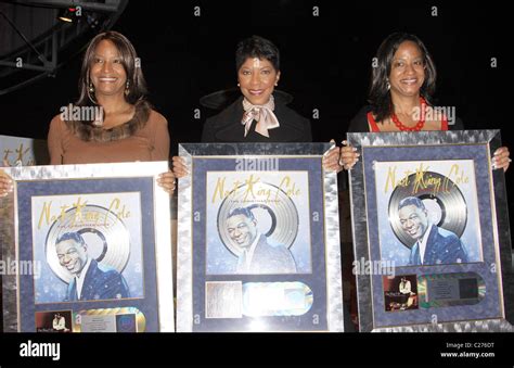 Natalie Cole And Her Sisters Timolin Cole And Casey Cole Natalie Cole Lights Capitol S Legendary