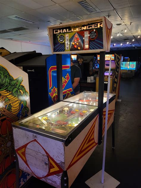 Challenger at Spinners Pinball Arcade : pinball