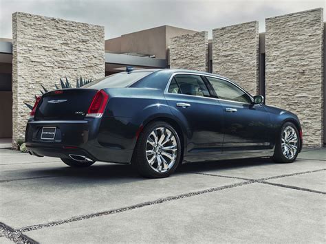 New 2017 Chrysler 300c Price Photos Reviews Safety Ratings And Features