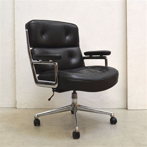 For Sale Es104 Office Chair By Charles And Ray Eames For Herman Miller