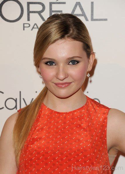 Abigail Breslin Ponytail Hairstyle