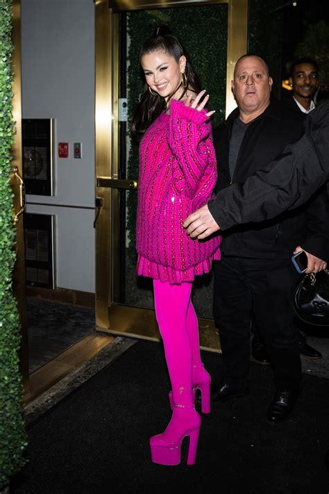 Selena Gomez Wore A Hot Pink Miniskirt To An Snl After Party Who What