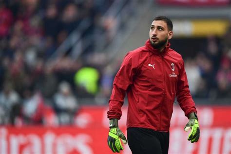 Join the discussion or compare with others! Milan-Donnarumma, si va verso l'addio: la situazione