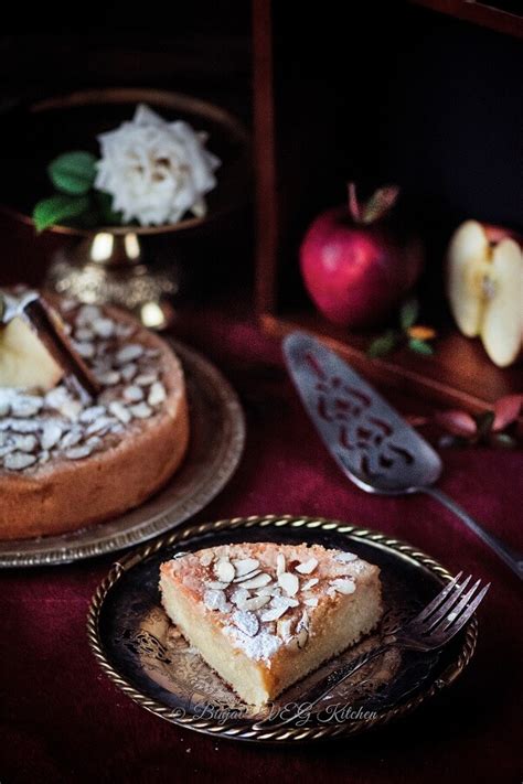 Bursting with chunks of cinnamon apples (in the swirl and on top!), this bread is a major hit. Eggless Cinnamon Apple Cake - Binjal's VEG Kitchen