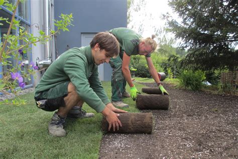 Kaufe eine partie feuerfester ziegel (die zur begrenzung von feuerstellen verwendet. Rasenanlagen & Rollrasen › Bornemann Ihr Gartenprofi GmbH
