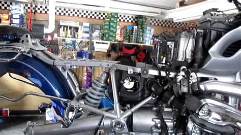 A failing clutch in your bmw will exhibit specific symptoms that can be helpful in determining where the problem originated, and therefore can aid in finding a method of treatment and repair. BMW Service - R1200C Clutch Replacement Rant - YouTube