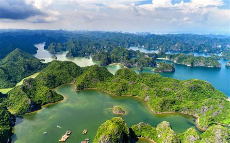 Halong Bay Vietnam Overview Location And Information