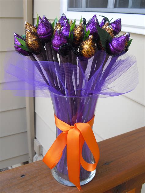 Pin By Marias Gradeaweddings On Gradeaweddings Chocolate Flowers
