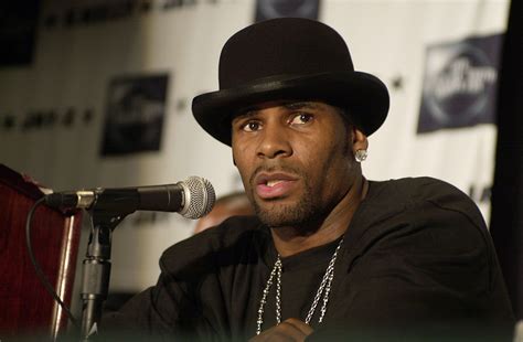 Kelly has been accused of sexually abusing a teenage boy he met at a mcdonald's. R.Kelly Timeline: Life, Career and Sexual Assault ...