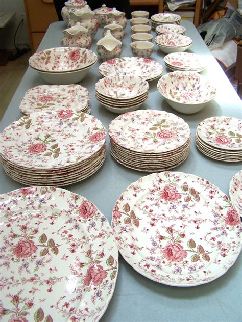 1000 x 1500 jpeg 247 кб. Johnson Brothers China Rose Chintz