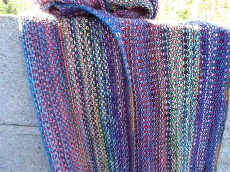The linen stitch is a beautiful knitting pattern that looks woven thanks to the use of slipped stitches that form little bars across the fabric of the knitting. 100Creations: Happenings 10-14 FO Linen Stitch Scarf