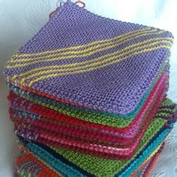 Consider laying out your squares on a large surface so you can arrange them, especially if you used different how many balls of yarn would i need to knit a patchwork blanket? Free knitting pattern: Diagonal Square - Knit-a-square