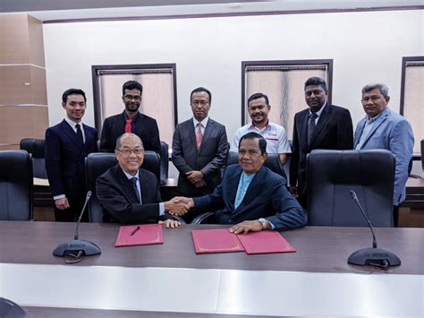 It is managed by highly qualified professional manpower specialist consultants with several years of training and experience. Pakar Management Technology (M) Sdn. Bhd. - Posts | Facebook