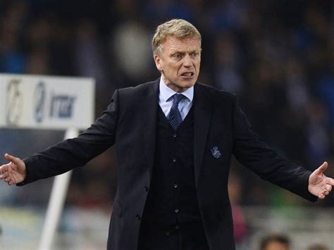 david moyes hits back at rio ferdinand i only banned chips at manchester united because too