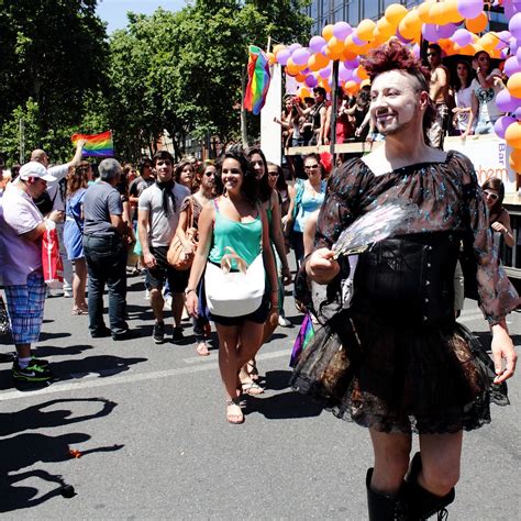 Gay Pride Kad Merad Marche Des Fiert S Lgbt S Rie De P Flickr