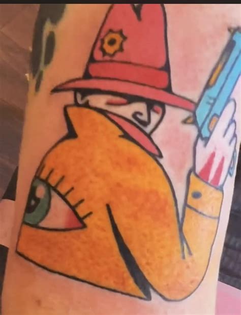 can anybody help me find the name or genre of this type of tattoo r helpmefind