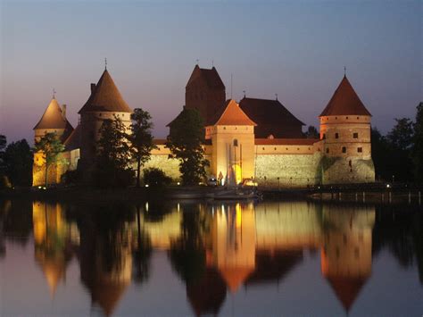 Se 557 anmeldelser, artikler og 389 billeder fra castle hill, nr.32 på tripadvisor af 238 seværdigheder i vilnius. Great Castles of Europe: Trakai Island Castle