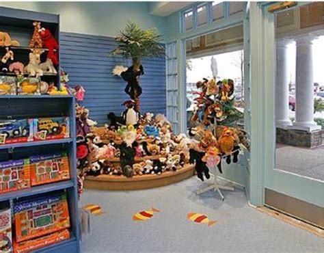 Pin By Ann Cypert On Walls Toy Store Design Toy Store Store Design